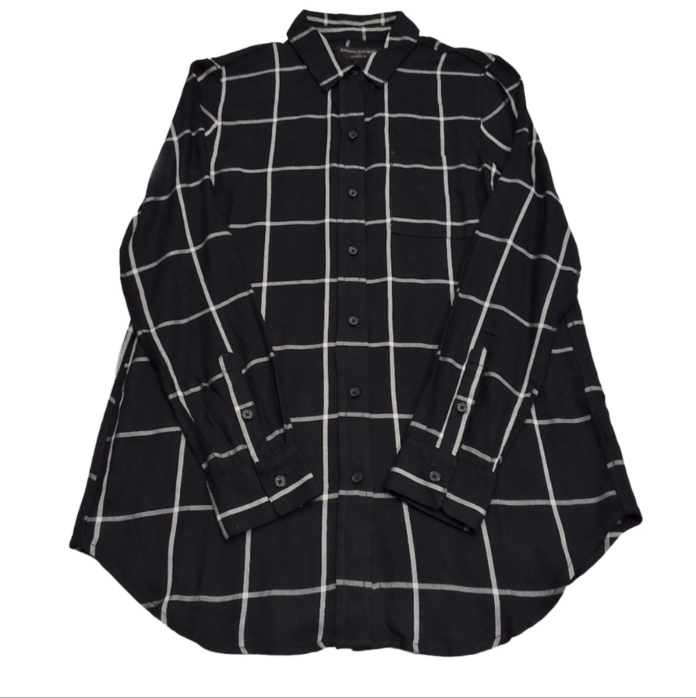 ✨2/$25 Banana Republic Boyfriend Fit Women plaid button down flannel Lightweight